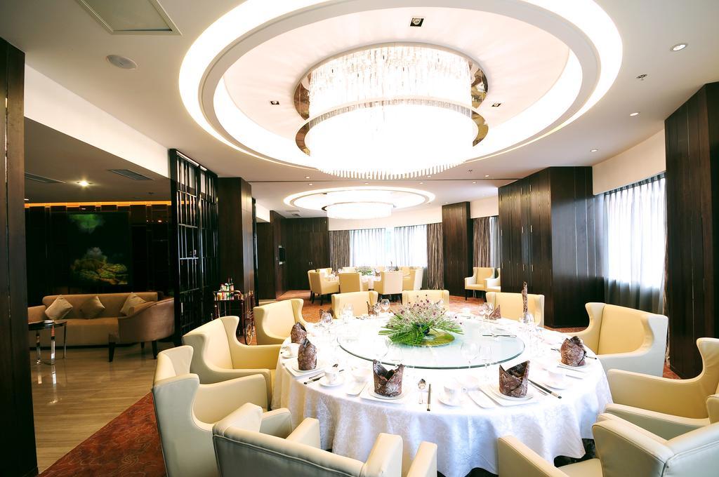 Xichang Minshan Hotel エクステリア 写真