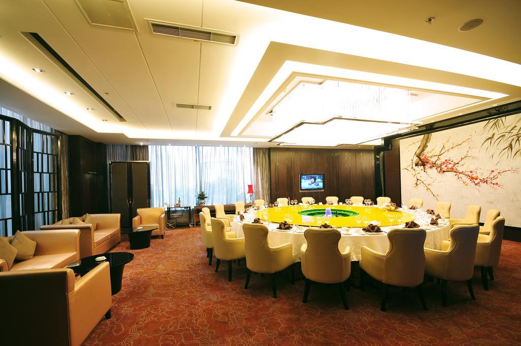 Xichang Minshan Hotel エクステリア 写真